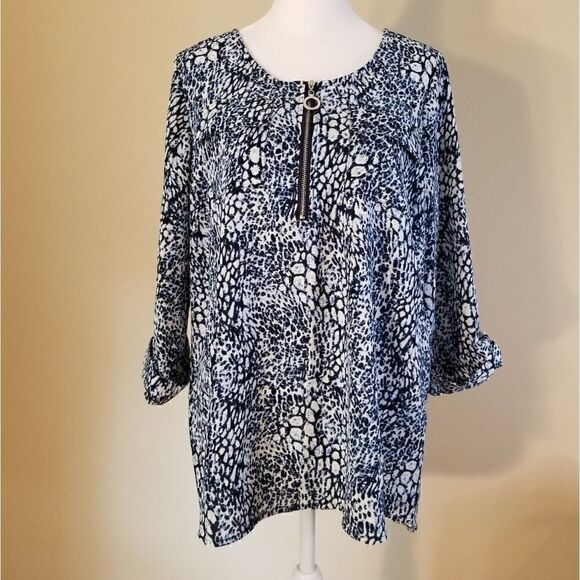 NWT! Cathy Daniels 3/4 Sleeve Zip Neckline Top Med - Picture 1 of 13